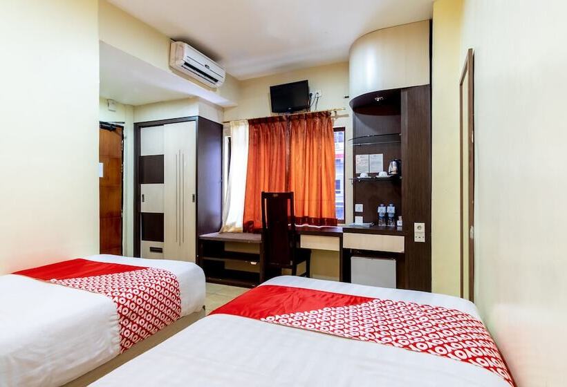 Отель Capital O 2023 Medan Ville