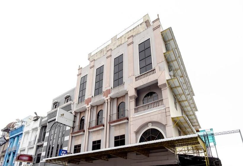 Отель Capital O 2023 Medan Ville