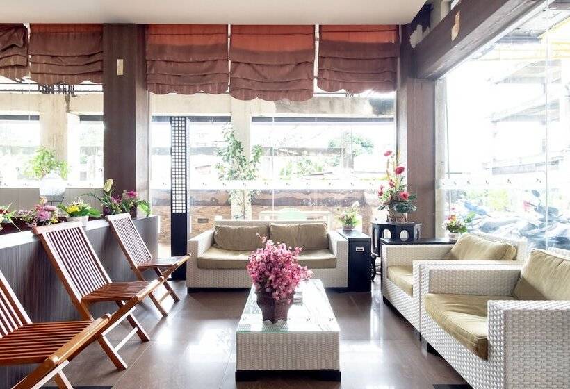 Отель Capital O 2023 Medan Ville