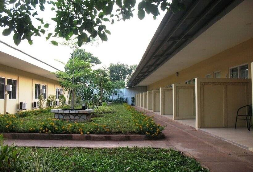 Отель Cengkareng Transit