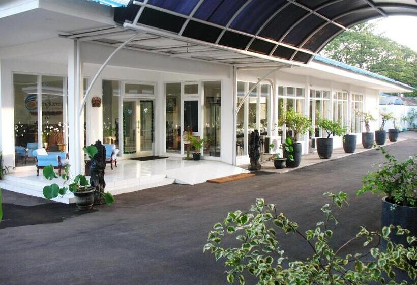 Отель Cengkareng Transit