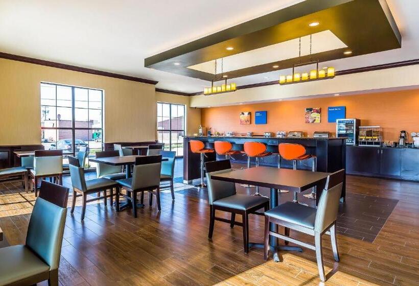 فندق Comfort Inn & Suites Moore  Oklahoma City