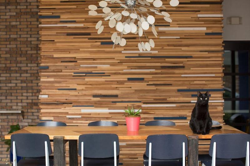 ホテル The Frances Modern Inn