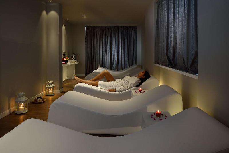 Embassy Hotel & Spa