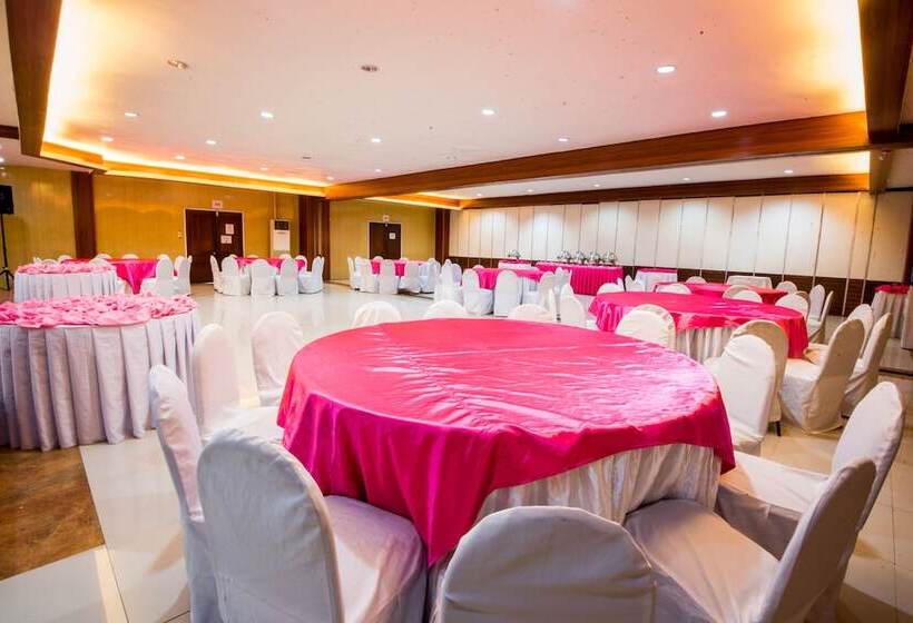 Family Country Hotel And Convention Centre