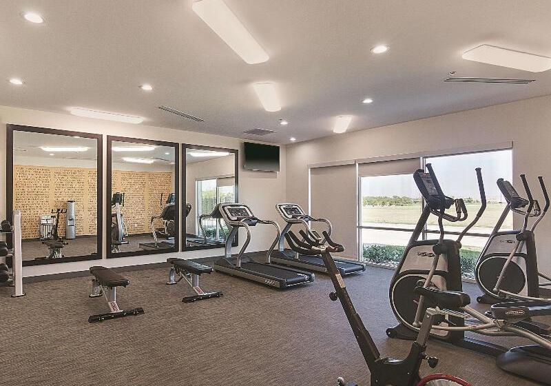 هتل Four Points By Sheraton Plano