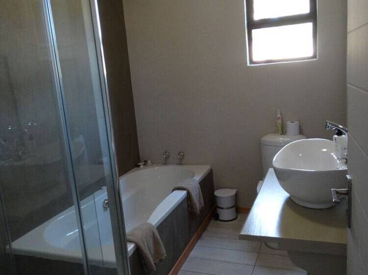 בית מלון כפרי Kwaggashoek Game Ranch