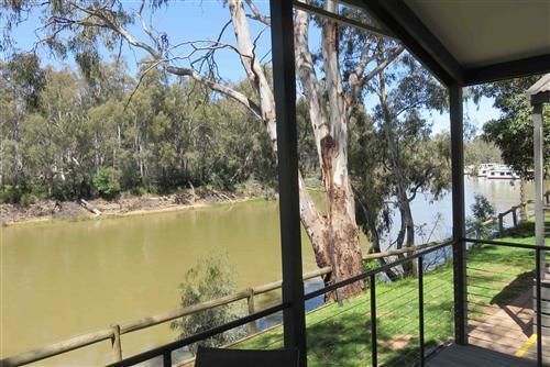 בית מלון כפרי Moama Riverside Holiday Park