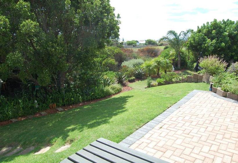 בית מלון כפרי Escape To Beautiful Mossel Bay