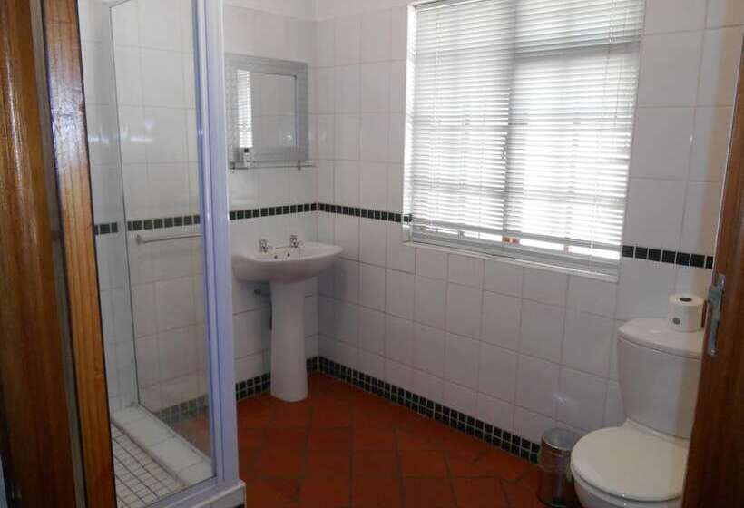 فندق Oakwood Lodge