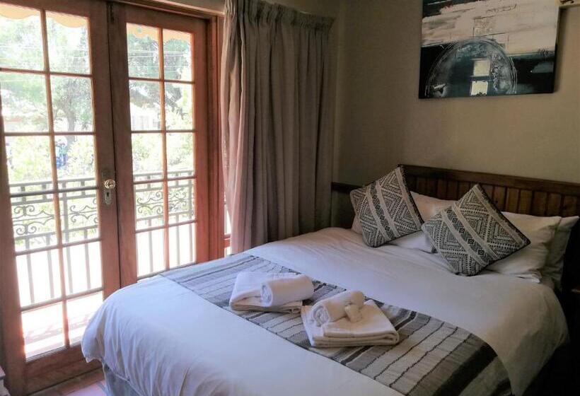 فندق Oakwood Lodge