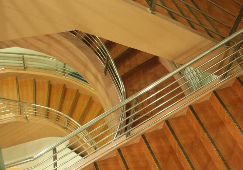 فندق Obdulia's Business Inn