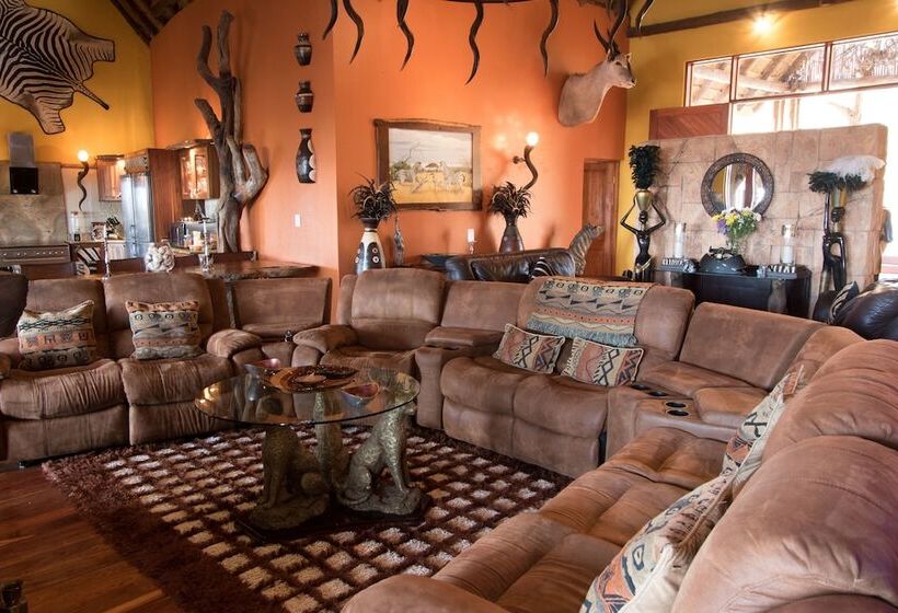 ホテル Phumelelo Lodge