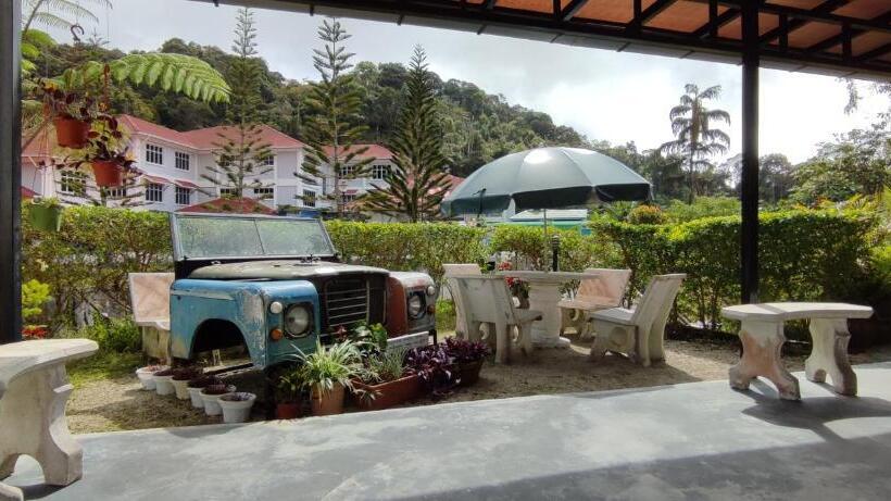 בית מלון כפרי Rovers Inn Guesthouse   Age 11 And Above Only