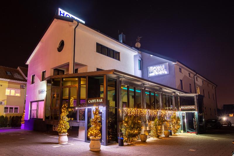 ホテル Royal Airport
