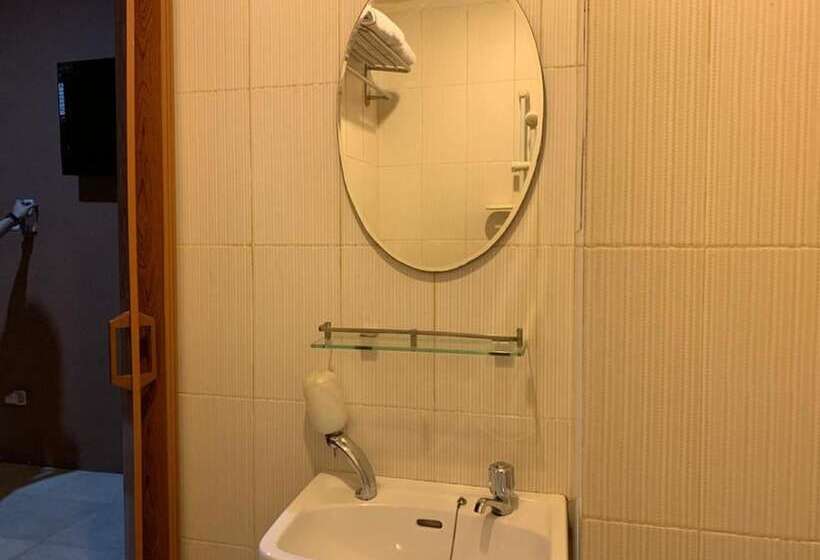 Отель Rumah Shinta