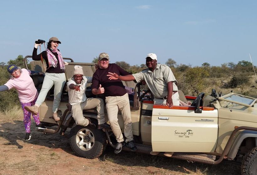 ホテル Sausage Tree Safari Camp