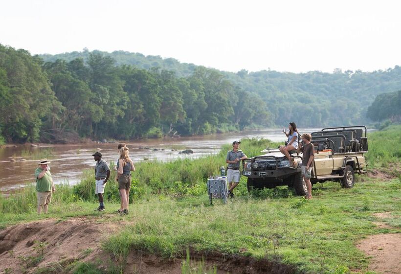 ホテル Sausage Tree Safari Camp