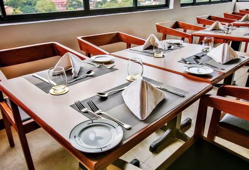 בית מלון כפרי Sevana City