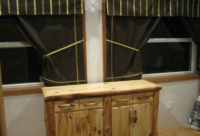 酒店 Shady Brook Inn And Resort