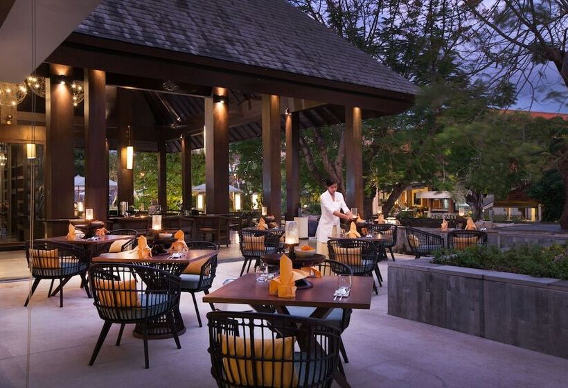 בית מלון כפרי The Anvaya Beach Resort  Bali