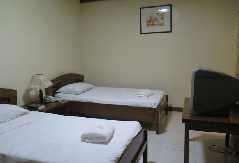 בית מלון כפרי Worldview Pension Plaza