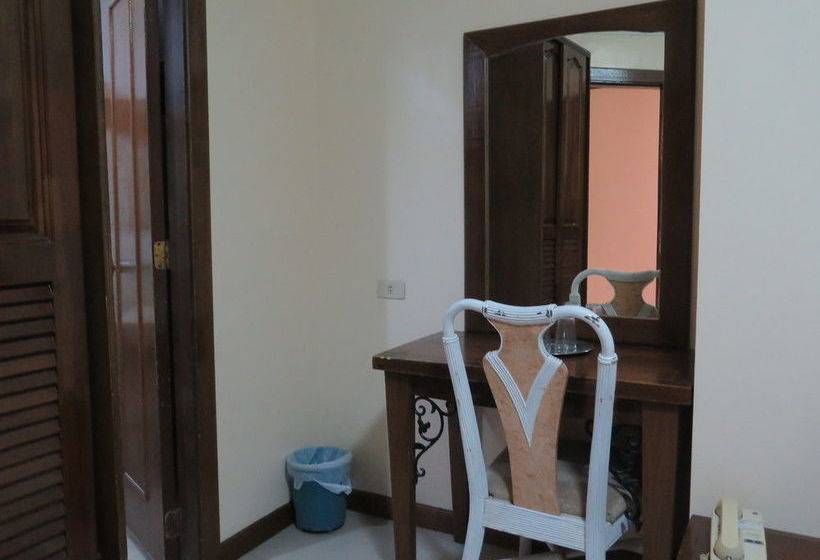 בית מלון כפרי Worldview Pension Plaza