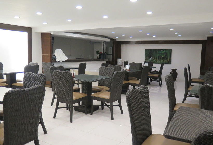 בית מלון כפרי Worldview Pension Plaza