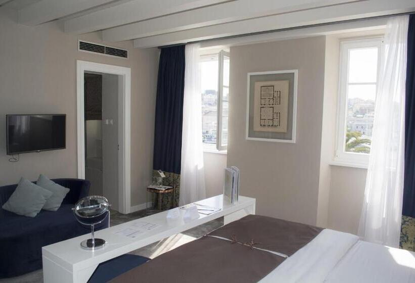 هتل Xii Century Heritage