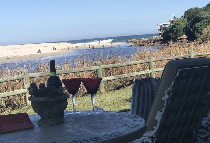 Kennedys Beach Villa