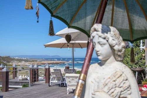 Kennedys Beach Villa