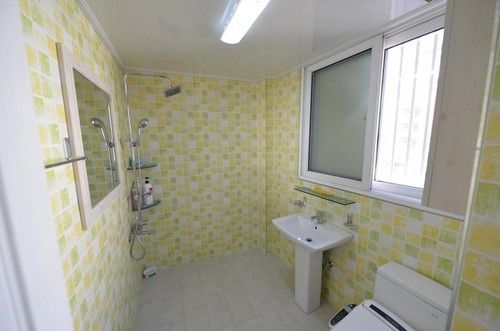 Linker Party House  Hostel