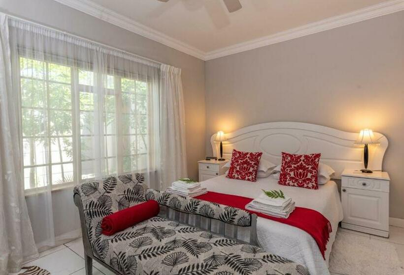 Montagu Four Seasons