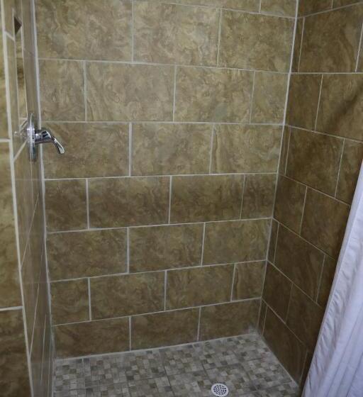 فندق على الطريق Budget Inn