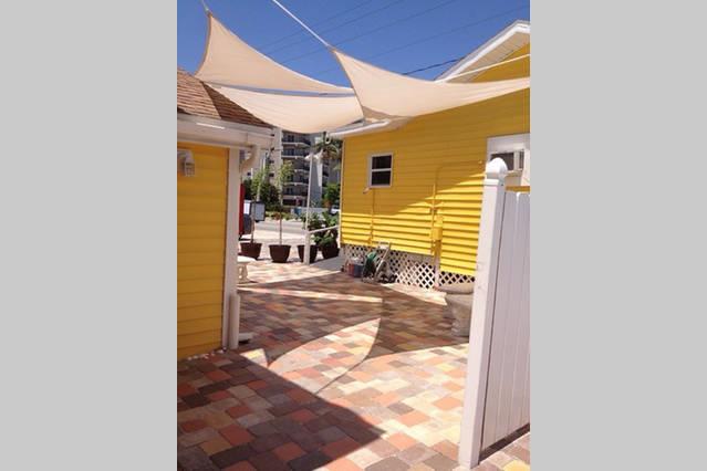 فندق على الطريق The Sea Gypsy Inn