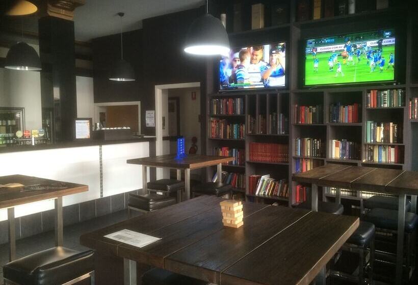 National Hotel Toowoomba