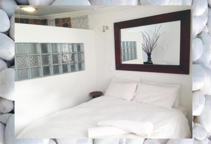 פנסיון 44 On Ennis Guest Lodge And Restaurant   No Load Sheddding