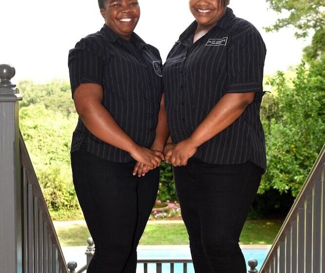 Пансион 8a Grahamstown By The Oyster Collection