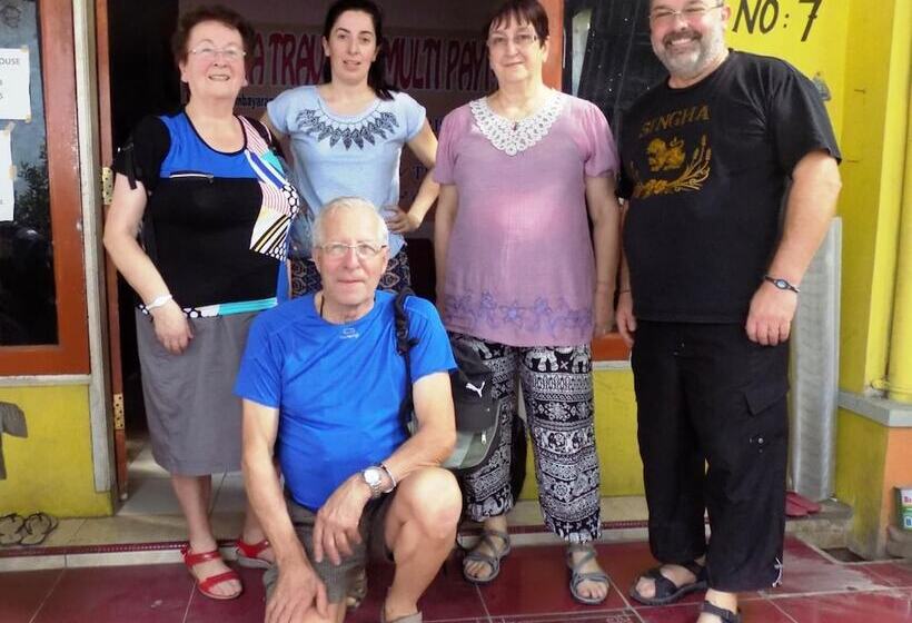 بنسيون Amelia 2 Guest House