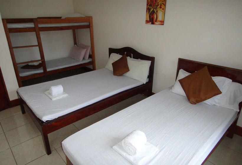 Пансион Arnaldo's Place Guest House