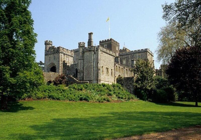 بنسيون Bendene Townhouse