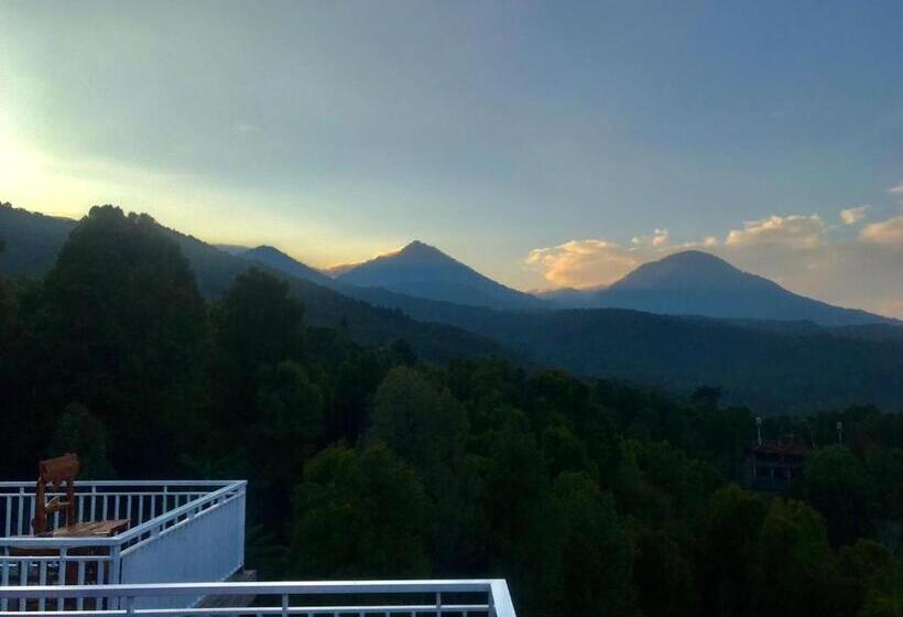 膳宿费 Munduk Sena