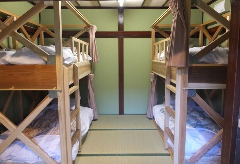 ペンション Guesthouse Mikkaichi