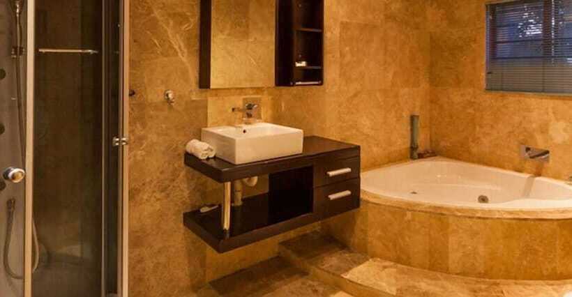 Пансион Mbombela Exclusive Guest House @ Daleen