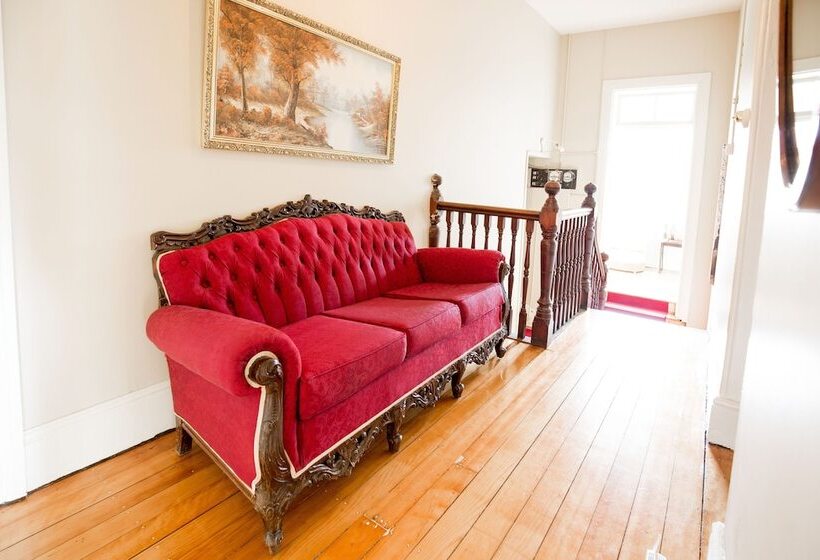 פנסיון Montacute Boutique Bunkhouse