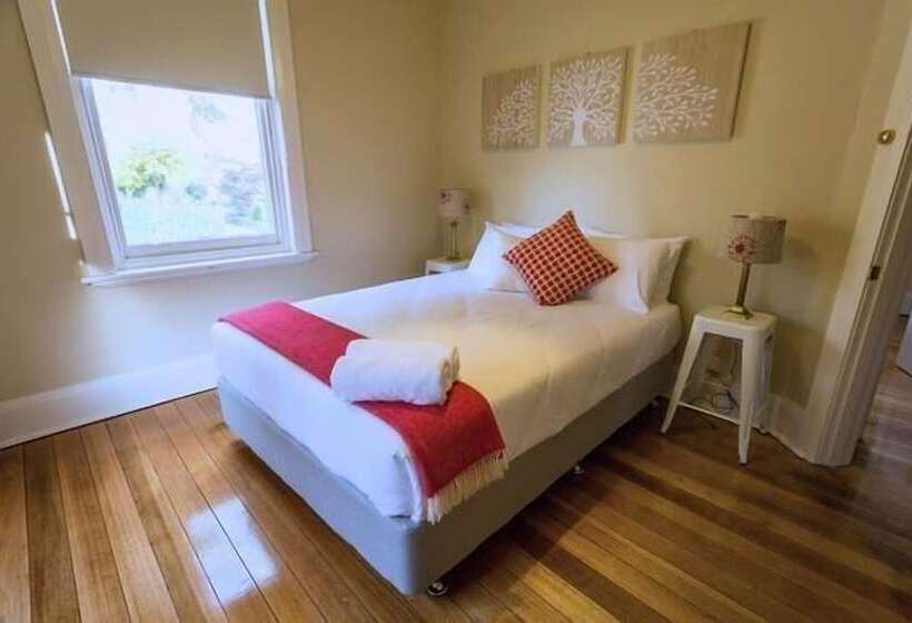 פנסיון Montacute Boutique Bunkhouse