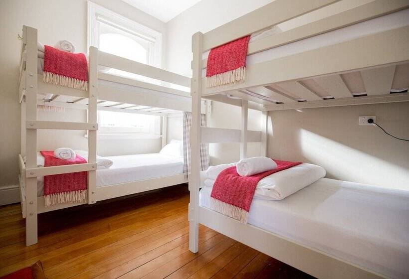 بنسيون Montacute Boutique Bunkhouse