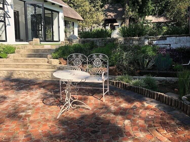 膳宿费 Muco Guest House