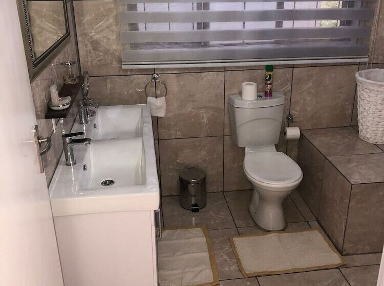 膳宿费 Muco Guest House