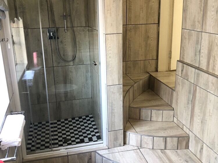 膳宿费 Muco Guest House